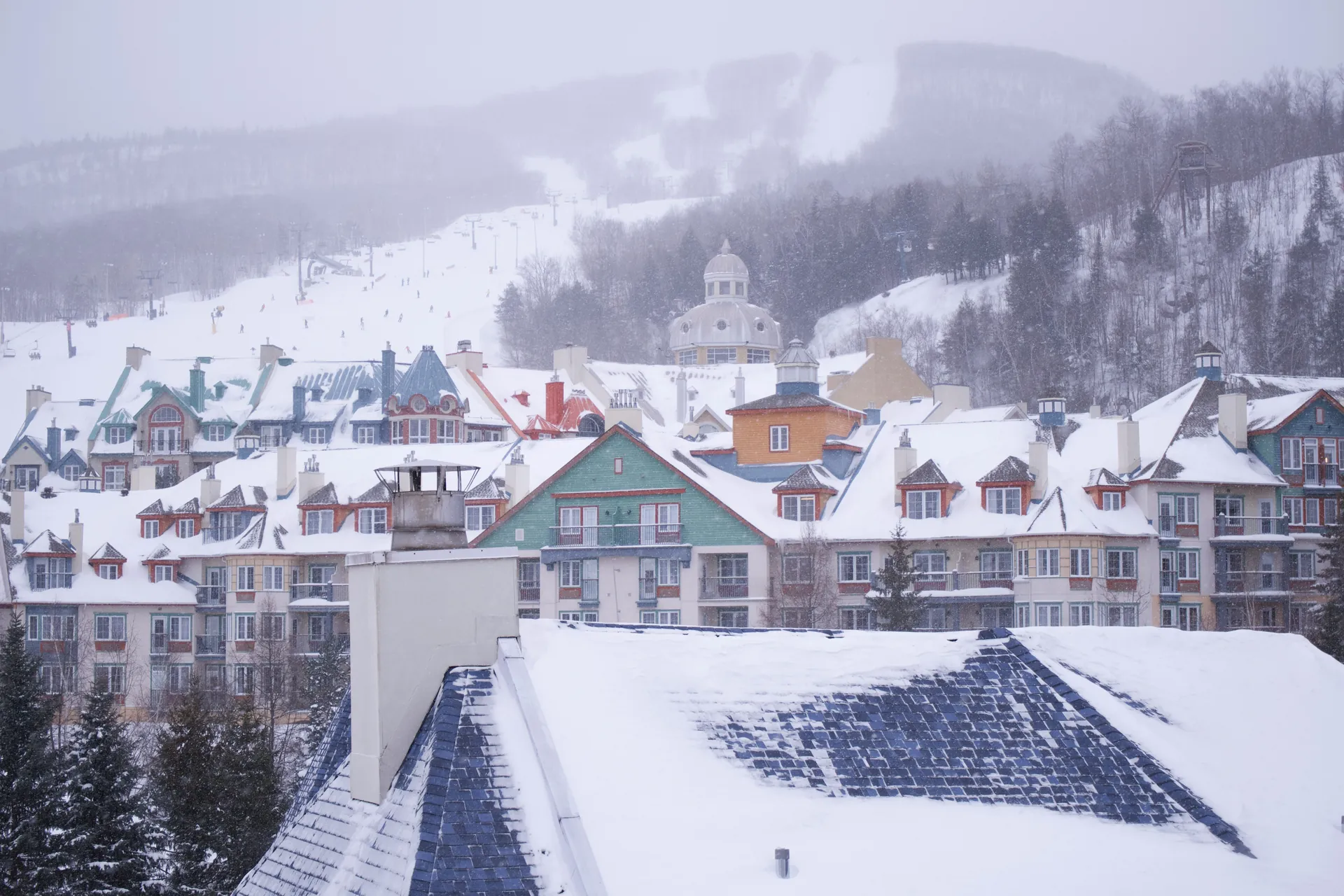 Vue aérienne station de ski