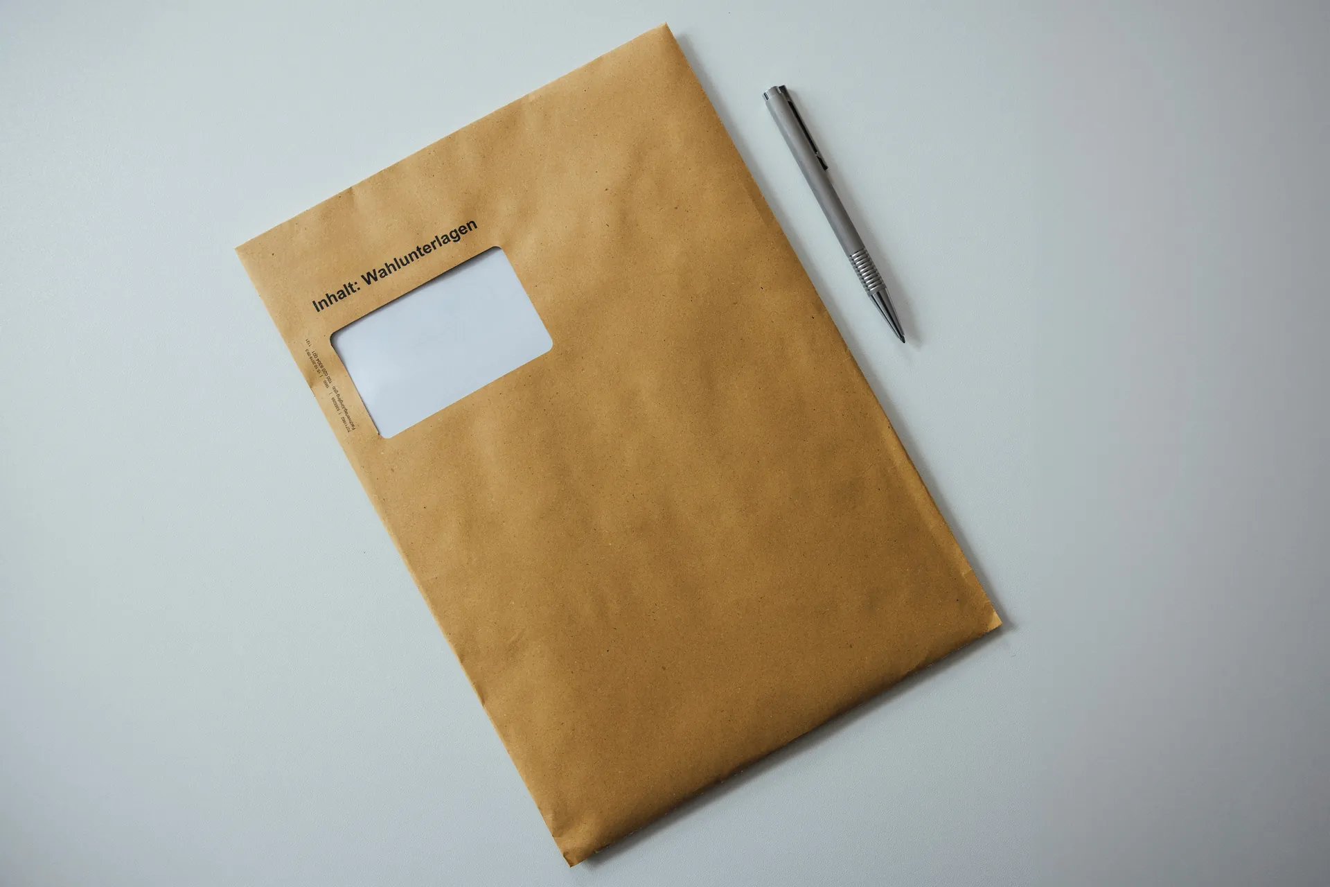 Enveloppe et stylo