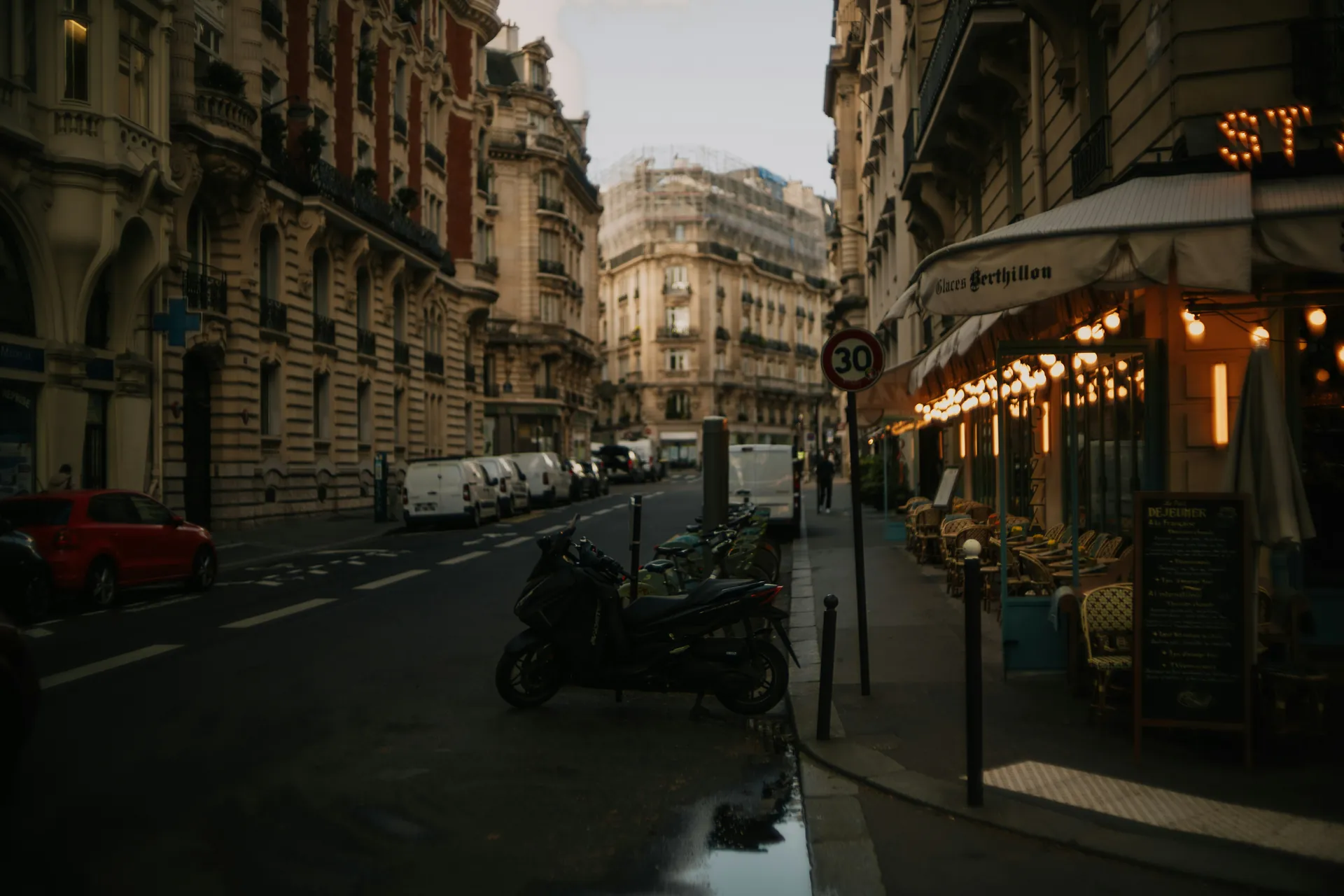 Paris 11e : un 20 m² en location génère 400 appels en une seule après-midi Rue parisienne